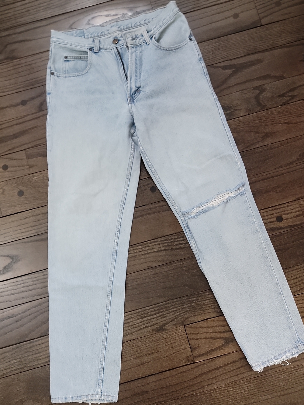 Light Wash Men’s Jeans - Classic Easy Fit